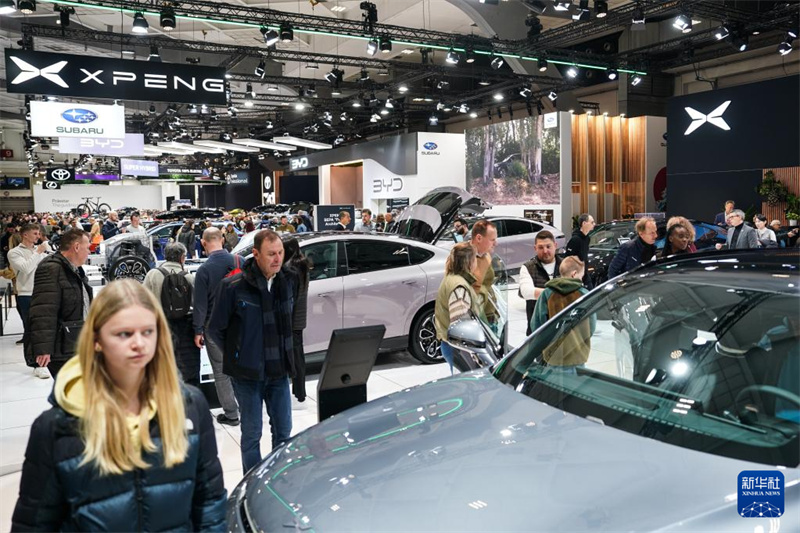 Carros elétricos chineses marcam presença no Salão Automóvel de Bruxelas 2026