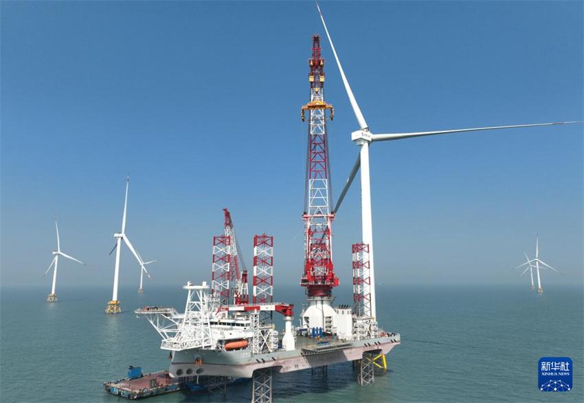 Turbina eólica offshore de 20 megawatts conectada à rede elétrica na área marítima do sul de Fujian