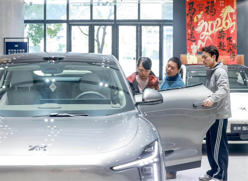 Taxa de consumo na China registra início promissor no Ano do Cavalo