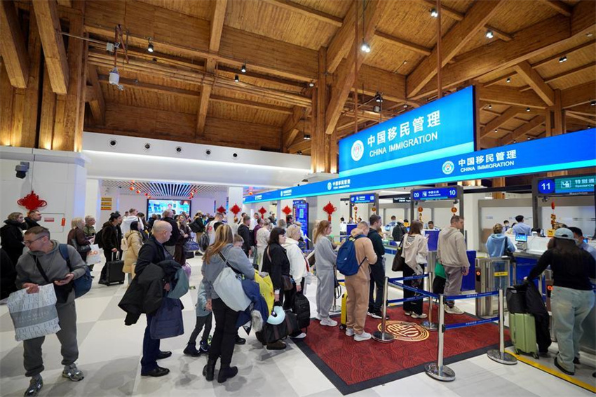 Hainan recebe mais de 12,32 milhões de turistas durante o Festival da Primavera