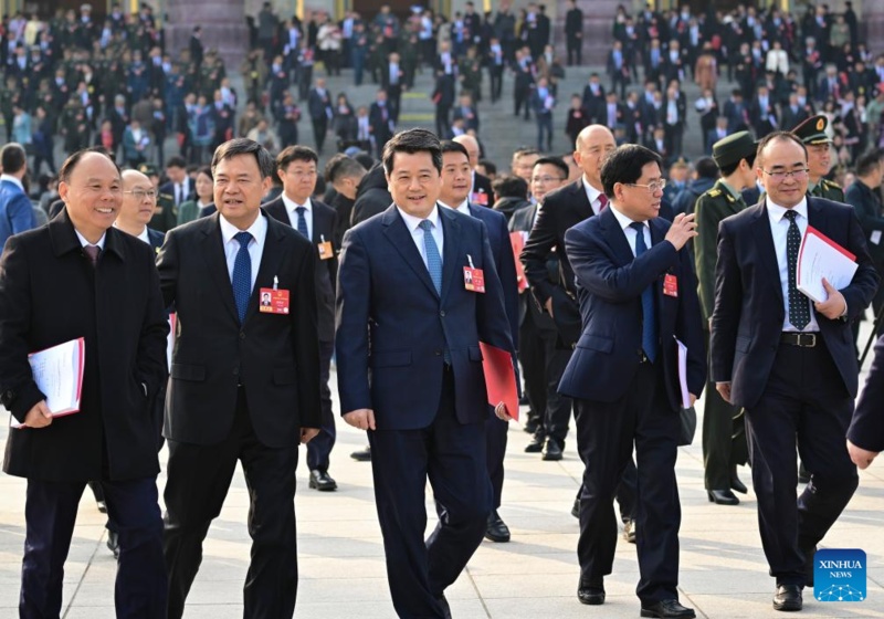 Legislatura nacional da China realiza reunião de encerramento da sessão anual