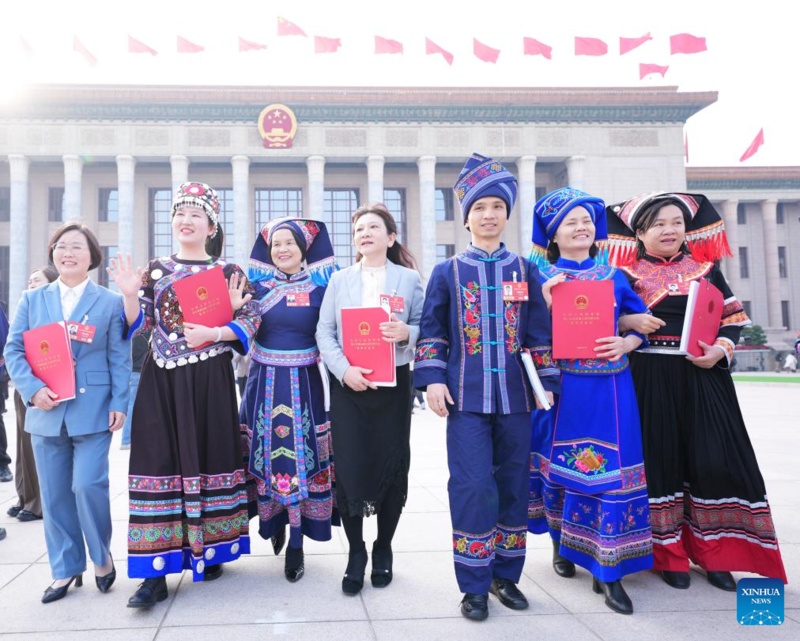 Legislatura nacional da China realiza reunião de encerramento da sessão anual