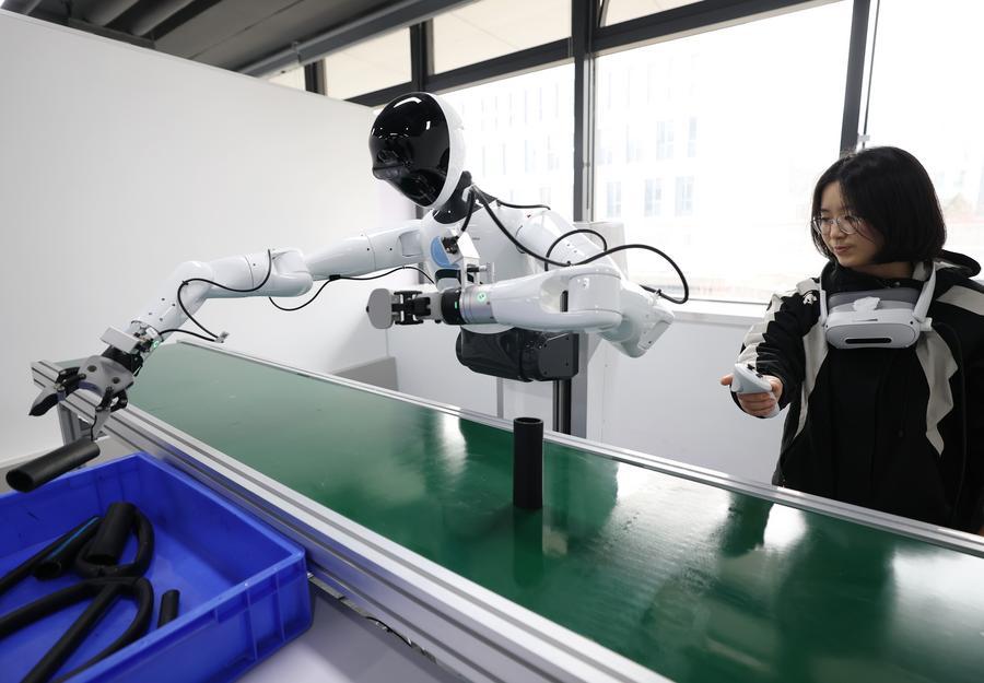 Tecnologia: escolas de robótica em Beijing impulsionam o treinamento de robôs humanoides