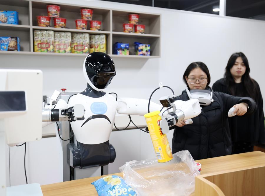 Tecnologia: escolas de robótica em Beijing impulsionam o treinamento de robôs humanoides