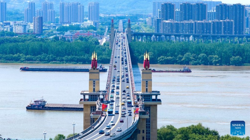 China registra recorde de viagens inter-regionais de passageiros durante o feriado do Dia do Trabalho