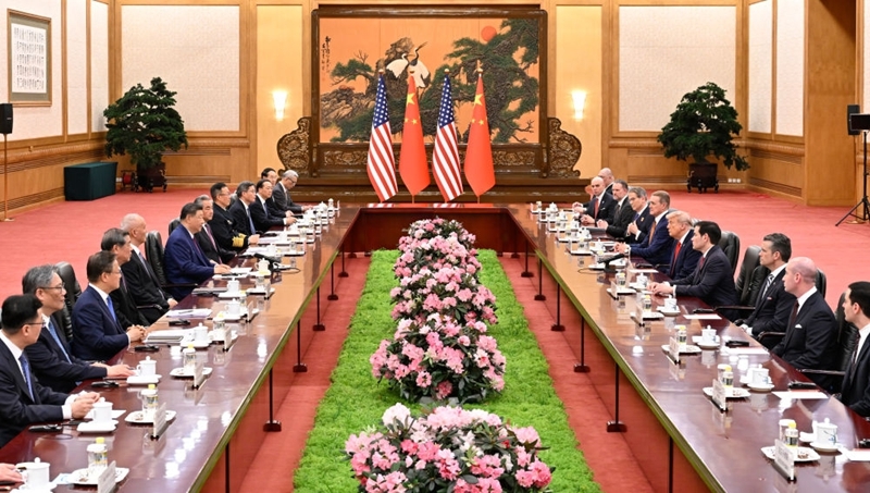 Xi Jinping mantêm conversas com Trump em Beijing