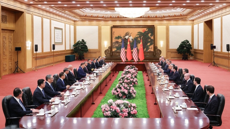 Xi Jinping mantêm conversas com Trump em Beijing