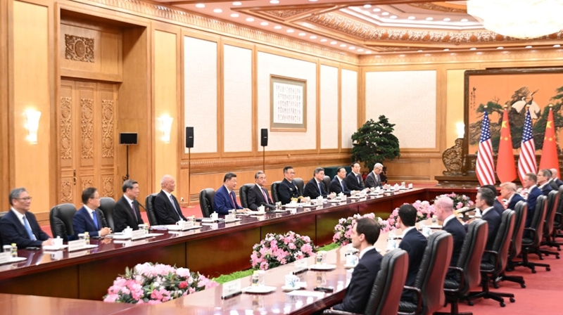 Xi Jinping mantêm conversas com Trump em Beijing