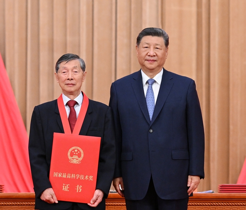 Xi Jinping pede avanço da modernização chinesa através de inovação científica e tecnológica
