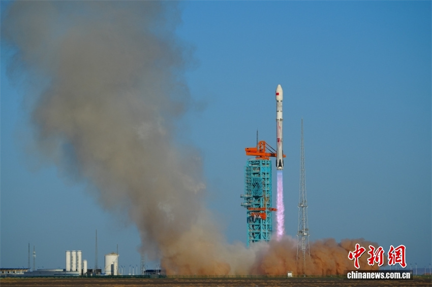 China lança Zhuque-3 e realiza sua primeira recuperação de foguete em terra