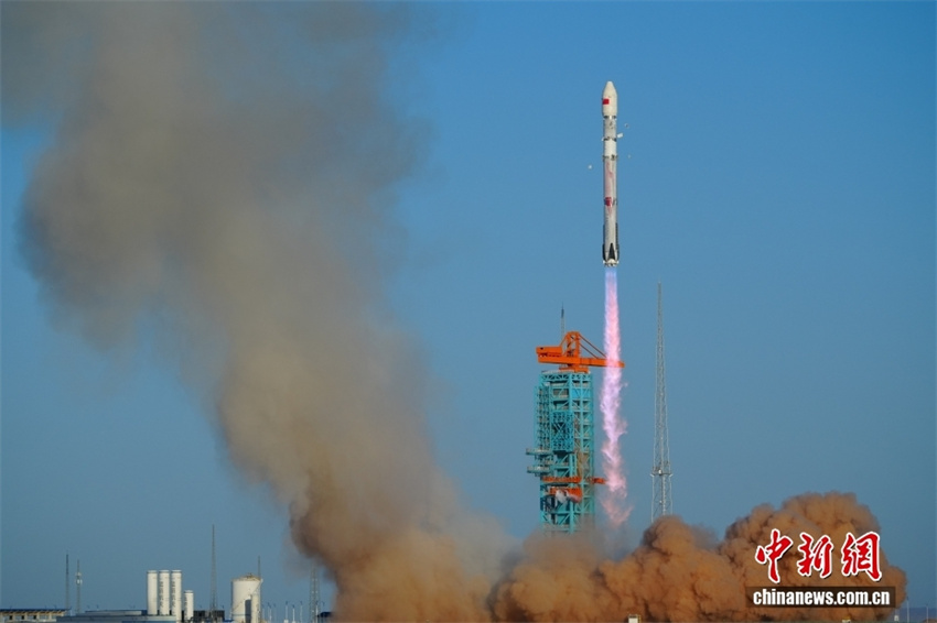 China lança Zhuque-3 e realiza sua primeira recuperação de foguete em terra