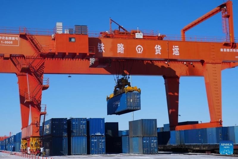 Corredor oriental do trem de carga China–Europa supera 1.000 viagens em 2026