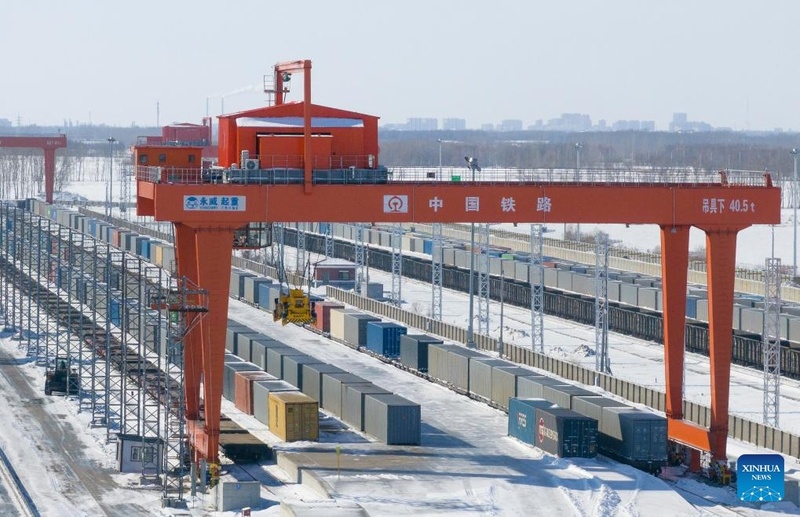 Corredor oriental do trem de carga China–Europa supera 1.000 viagens em 2026