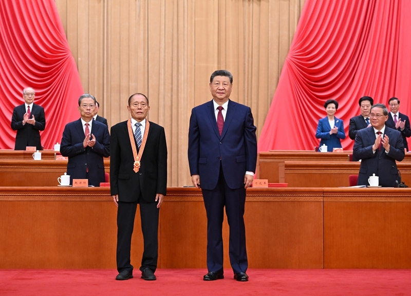 Xi Jinping elogia 