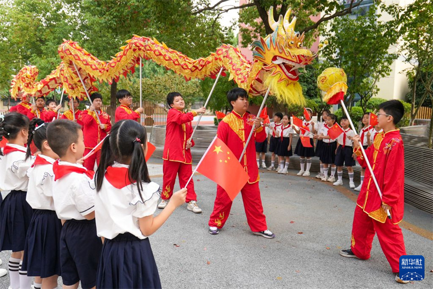 China celebra Dia Nacional com realização de atividades diversas